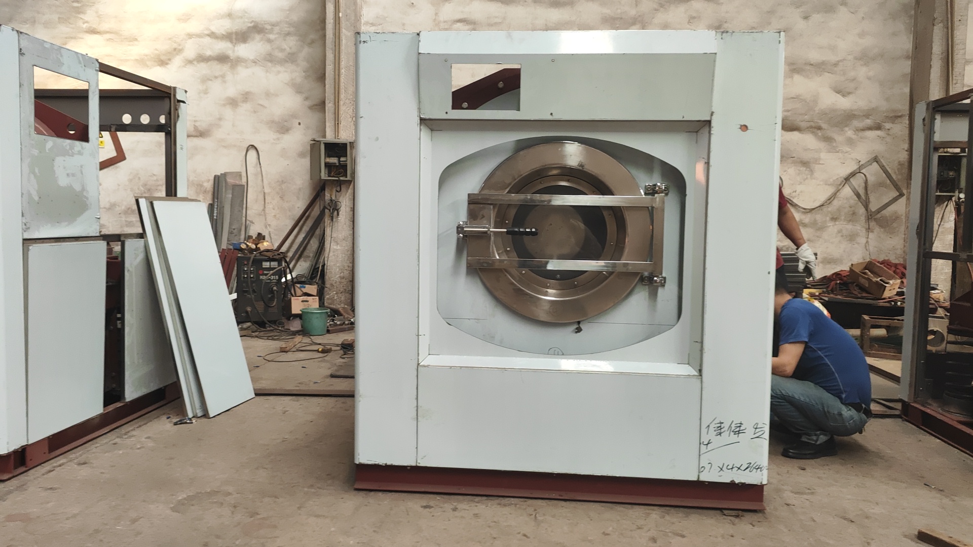 
大型干洗店和知名企業都選它！珠江工業半自動洗衣機憑什么？
